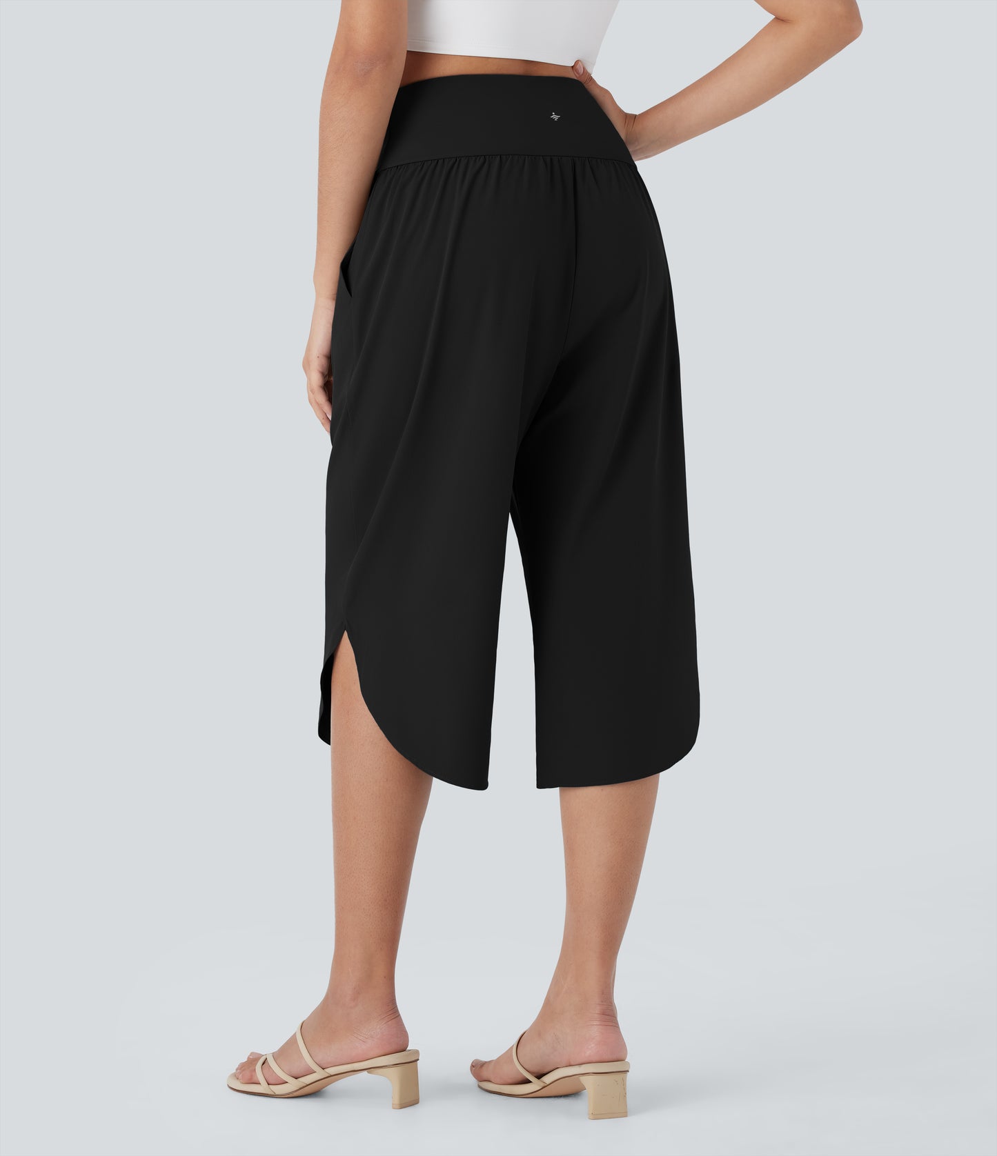 High Waisted Crossover Pocket Quick Dry Capri Pants