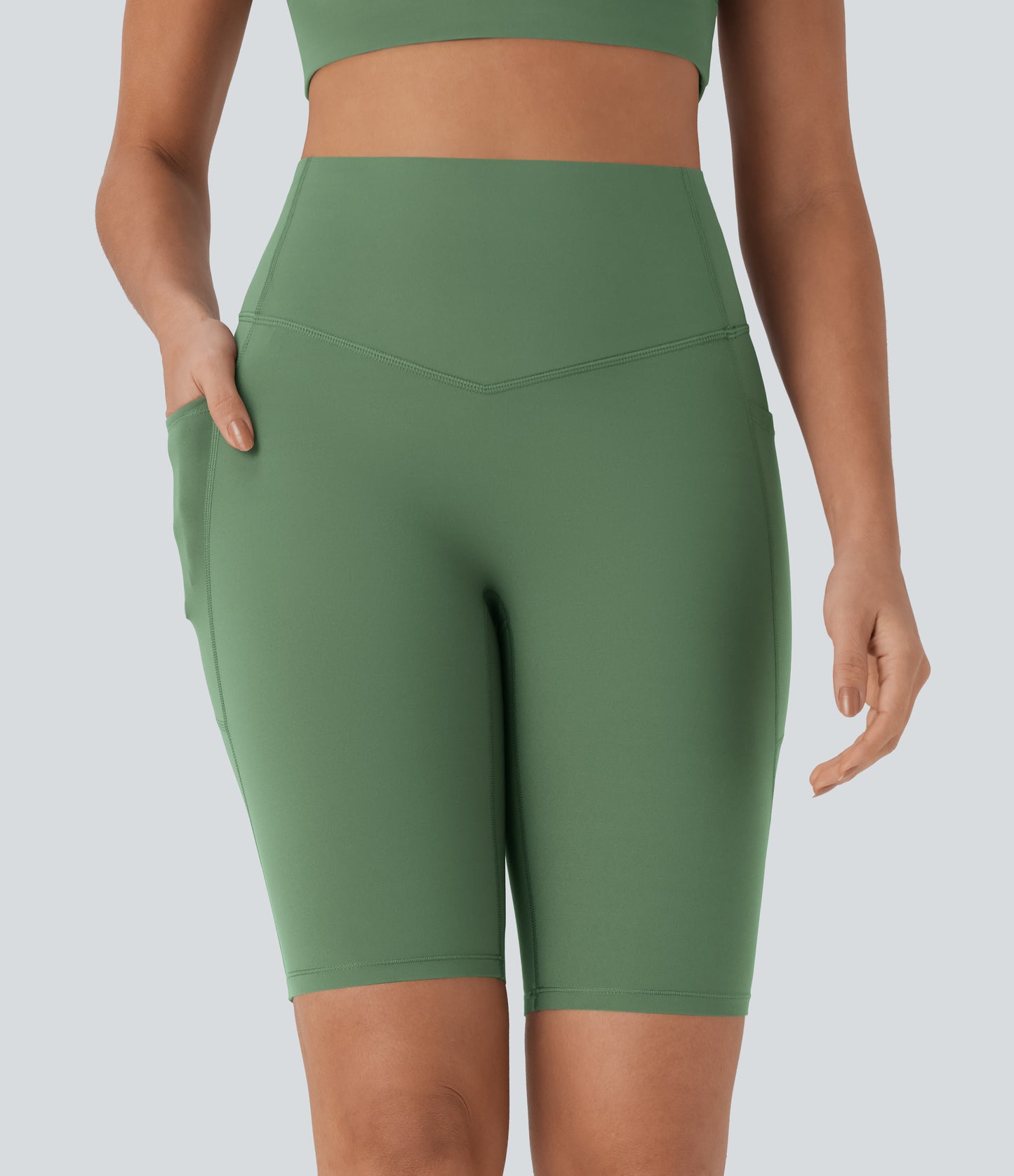 Short cycliste taille haute avec poches gainantes et effet gainant, 23 cm