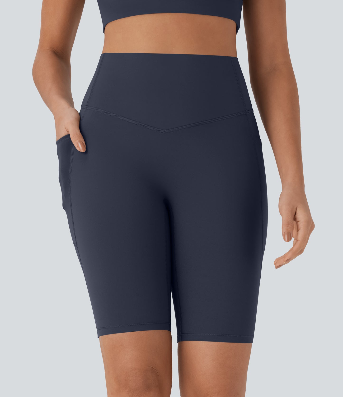 Short cycliste taille haute avec poches gainantes et effet gainant, 23 cm