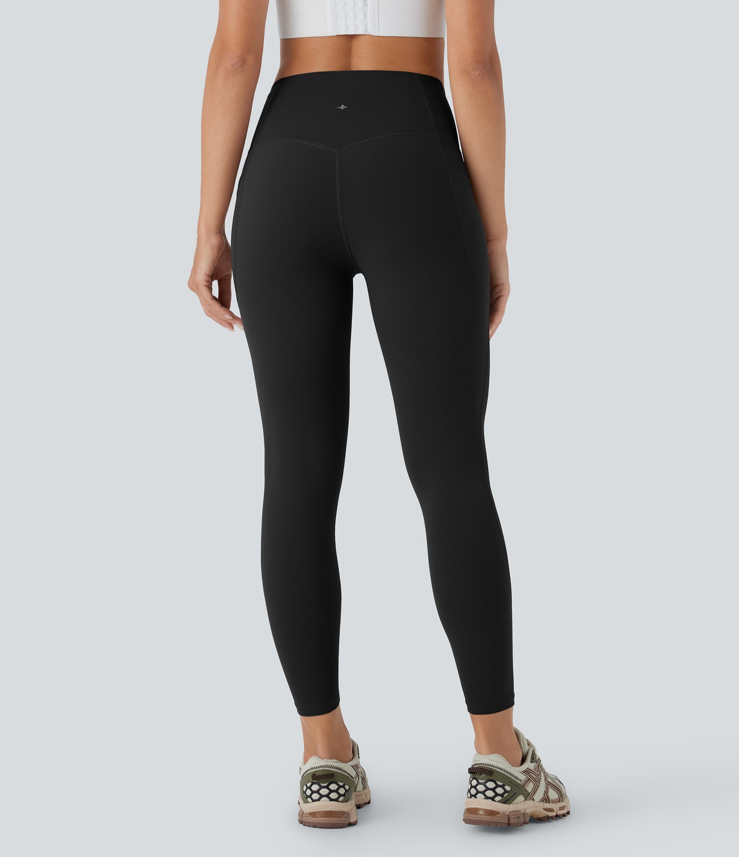 Legging d'entraînement 7/8 taille haute avec contrôle du ventre intégré et poches