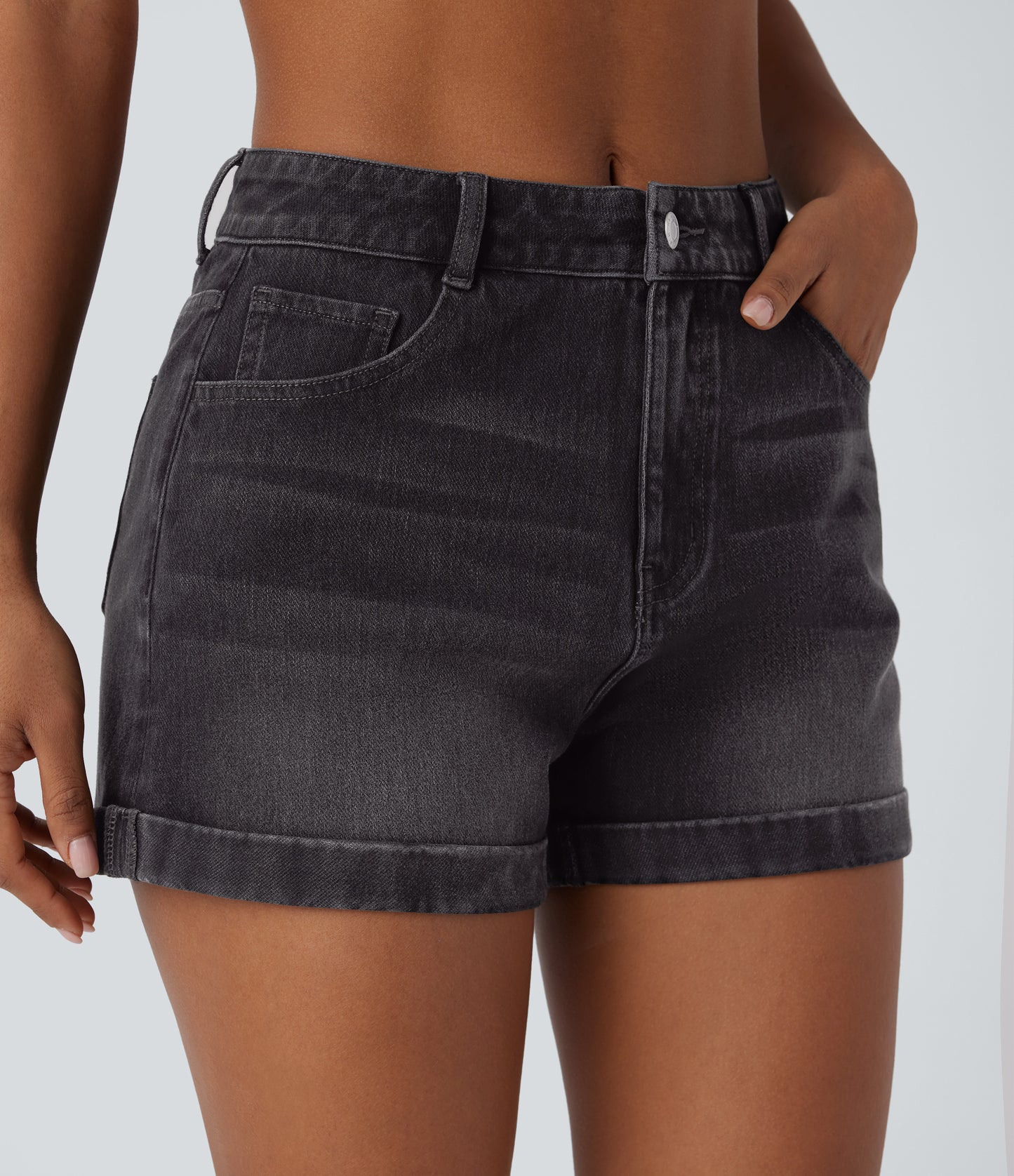 Mellomhøy midje med glidelåslommer og casual denimshorts 7,5 cm