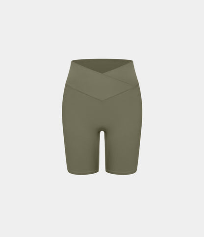 Høy midje, krysslommer i yoga-biker-shorts, 18 cm – UPF50+