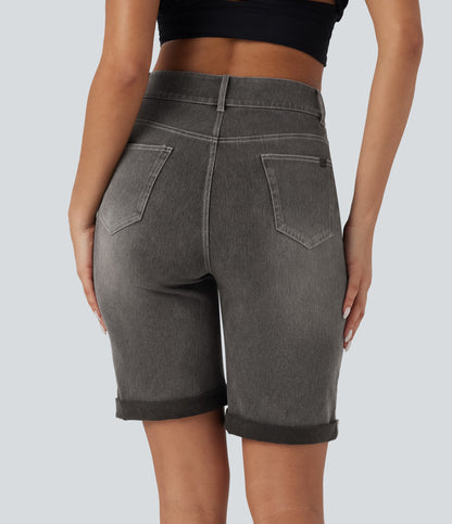 Lässige Bermuda-Shorts aus gewaschenem Denim mit hoch taillierten Taschen und gerolltem Saum