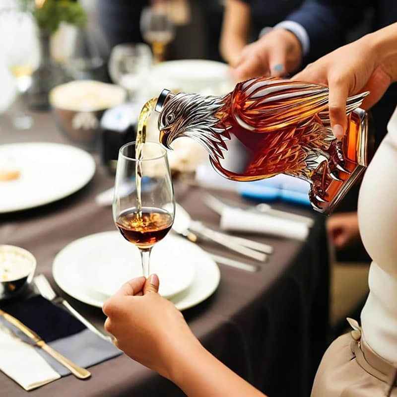 Eagle Whiskey Bottle🦅A Bold Symbol of Craftsmanship, Power, and Freedom