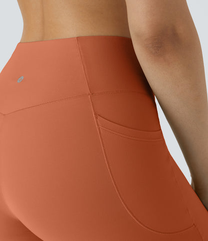 Høy midje, krysslommer i yoga-biker-shorts, 18 cm – UPF50+