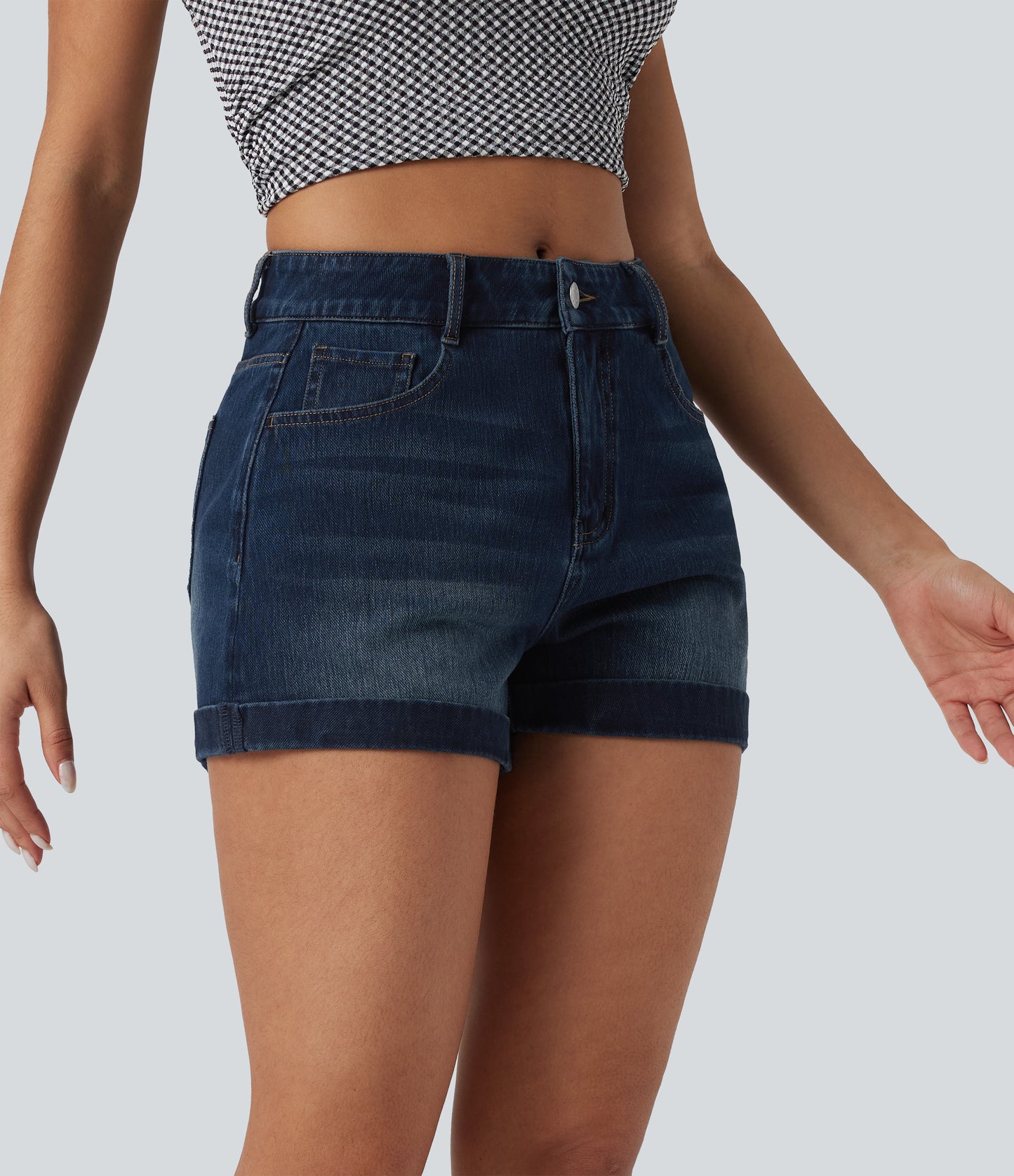 Mellomhøy midje med glidelåslommer og casual denimshorts 7,5 cm