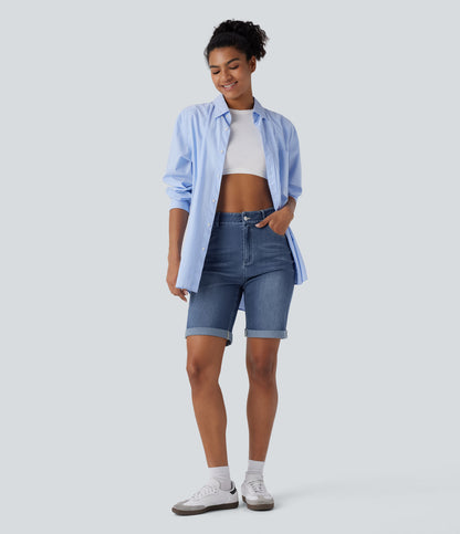 Lässige Bermuda-Shorts aus gewaschenem Denim mit hoch taillierten Taschen und gerolltem Saum