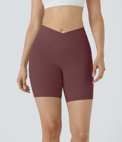 Høy midje, krysslommer i yoga-biker-shorts, 18 cm – UPF50+