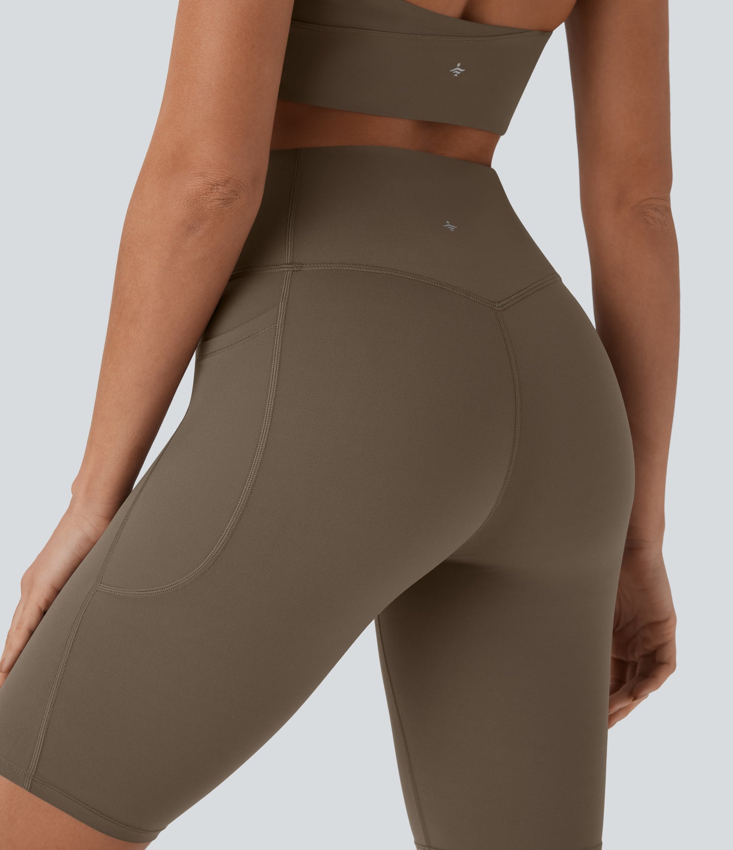 Short cycliste taille haute avec poches gainantes et effet gainant, 23 cm 