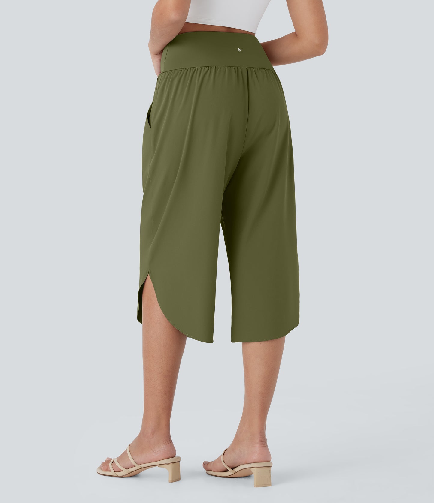 High Waisted Crossover Pocket Quick Dry Capri Pants