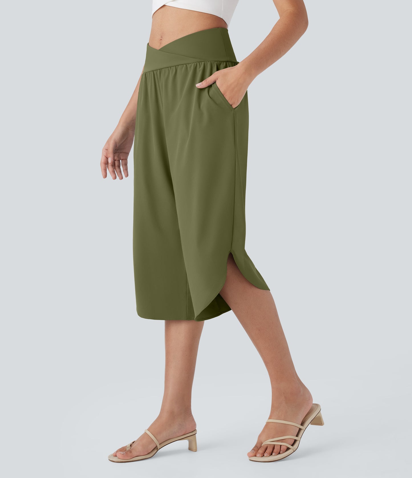 High Waisted Crossover Pocket Quick Dry Capri Pants