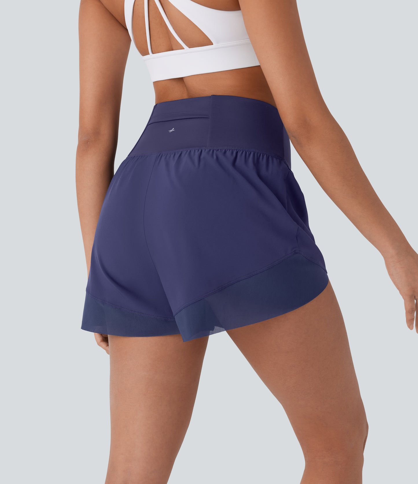 Schnelltrocknende Yoga-Shorts mit hoher Taille, überkreuztem Saum und Tasche