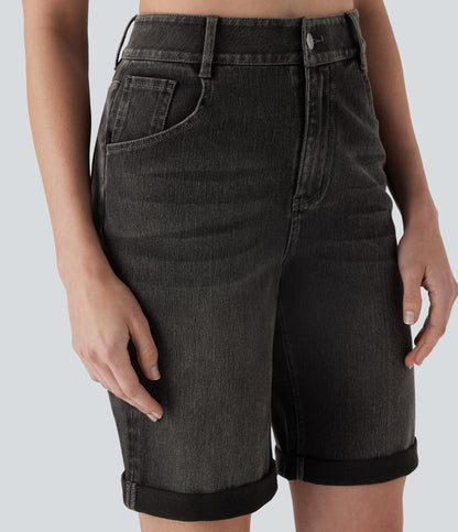 Lässige Bermuda-Shorts aus gewaschenem Denim mit hoch taillierten Taschen und gerolltem Saum