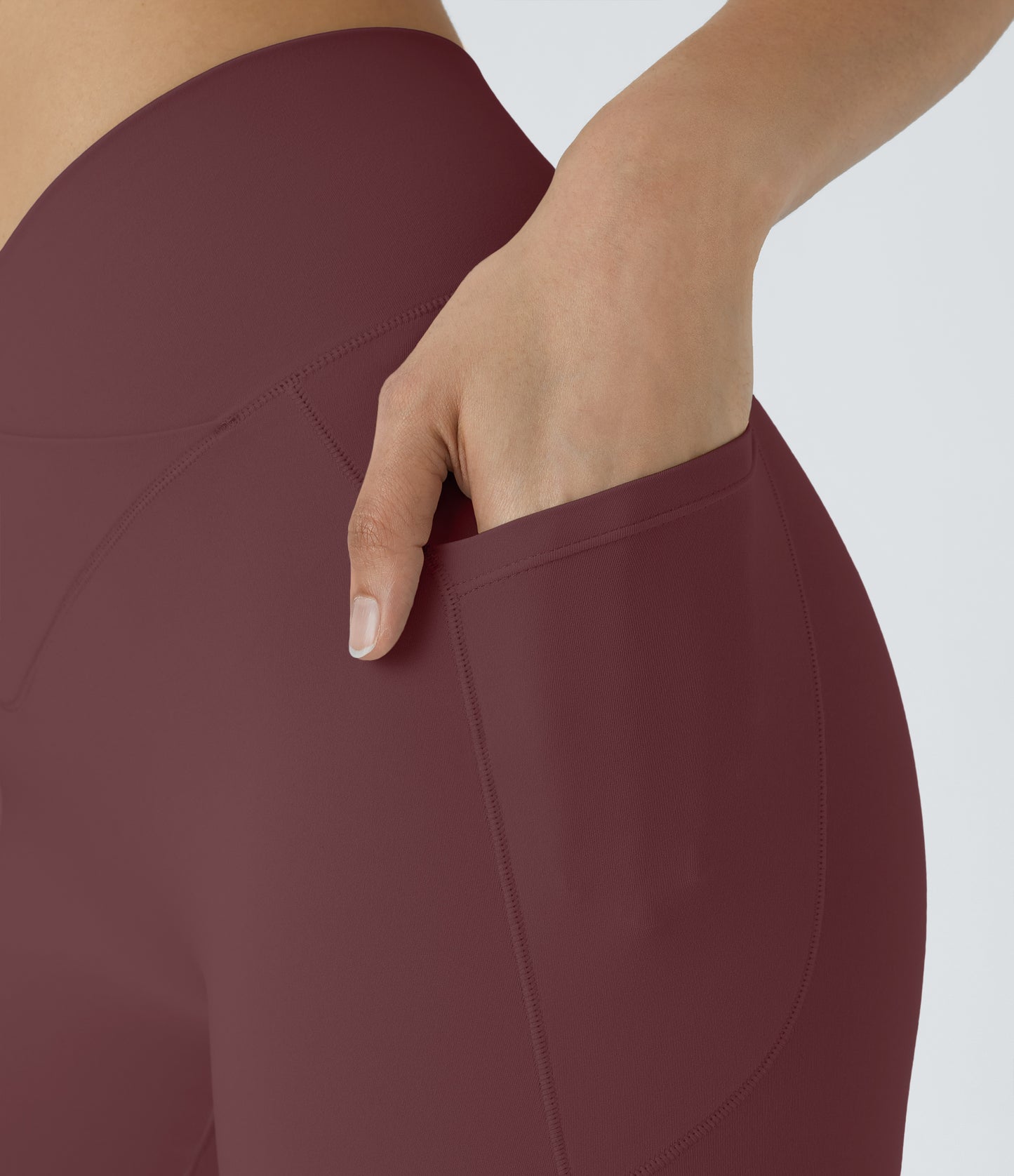 Høy midje, krysslommer i yoga-biker-shorts, 18 cm – UPF50+