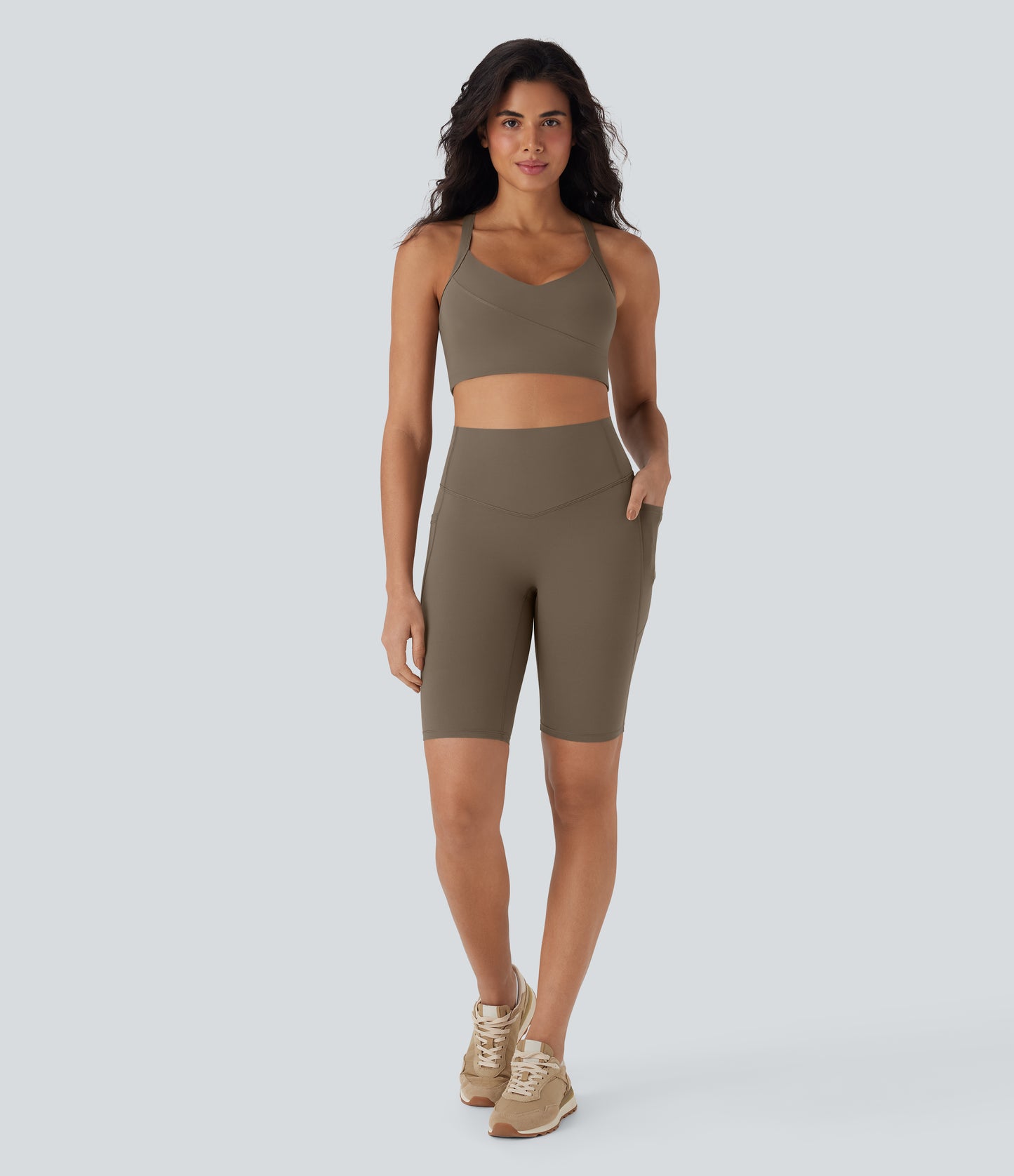 Short cycliste taille haute avec poches gainantes et effet gainant, 23 cm 