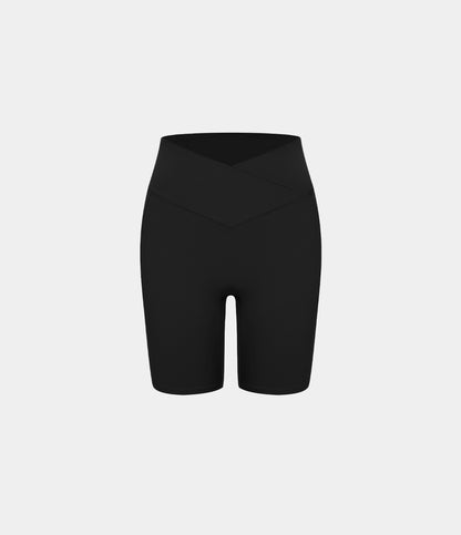 Høy midje, krysslommer i yoga-biker-shorts, 18 cm – UPF50+