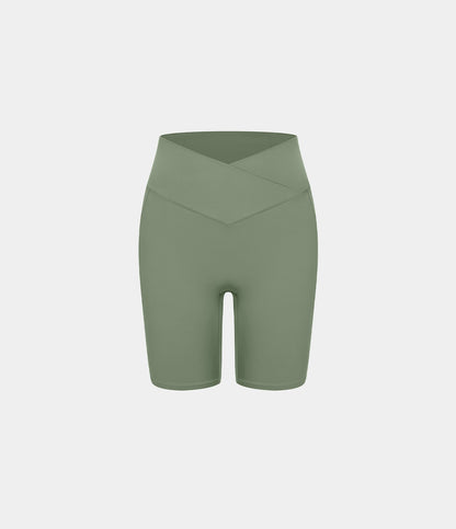 Høy midje, krysslommer i yoga-biker-shorts, 18 cm – UPF50+