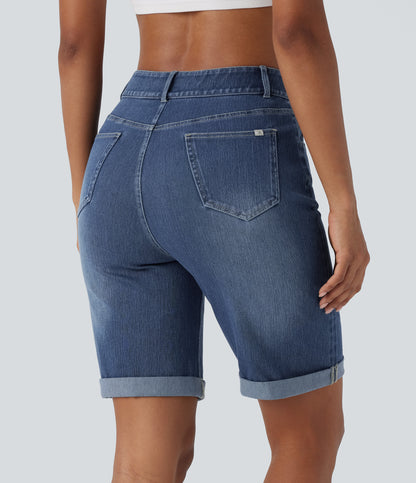 Lässige Bermuda-Shorts aus gewaschenem Denim mit hoch taillierten Taschen und gerolltem Saum
