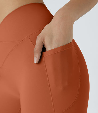 Høy midje, krysslommer i yoga-biker-shorts, 18 cm – UPF50+