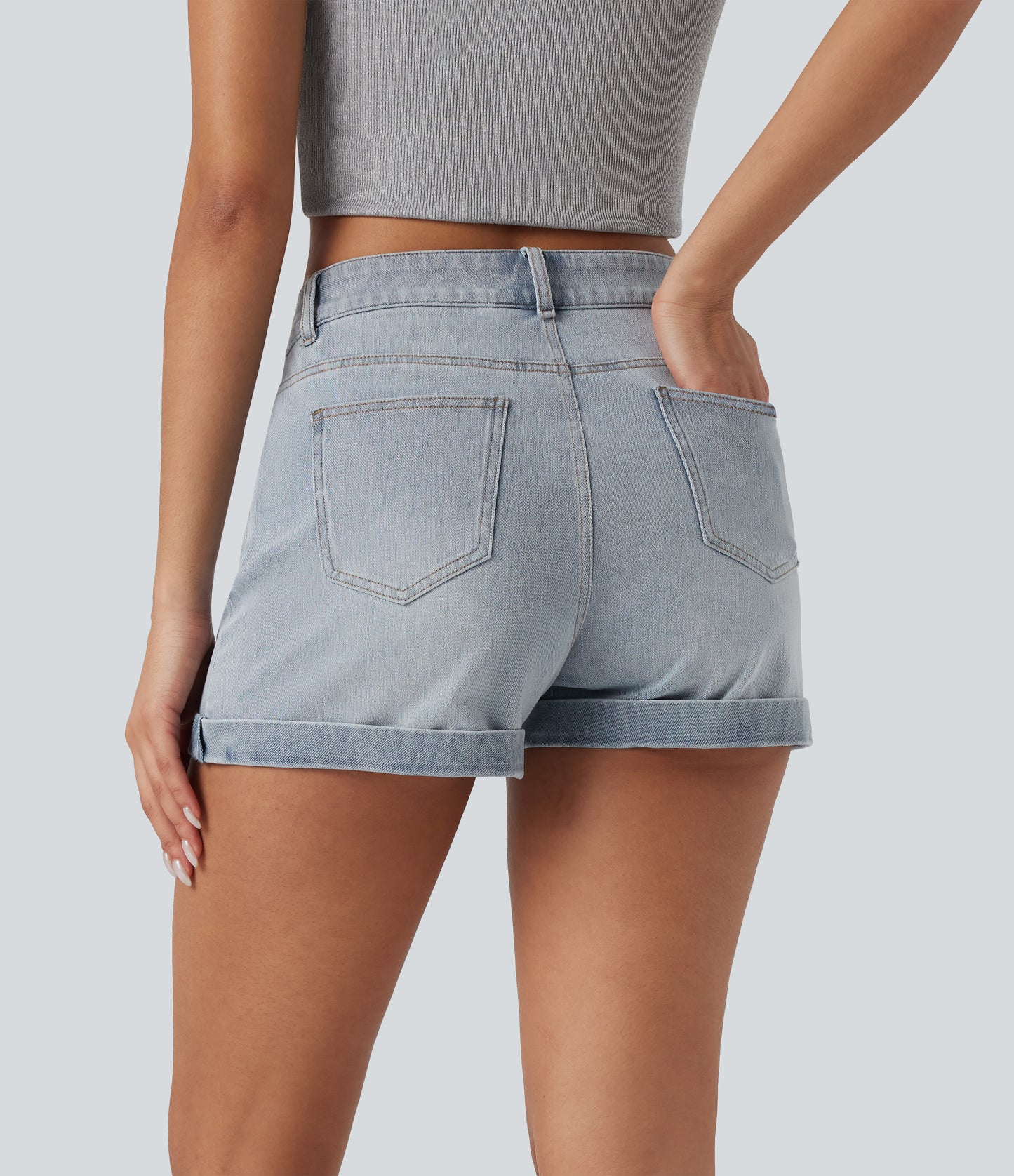 Mellomhøy midje med glidelåslommer og casual denimshorts 7,5 cm