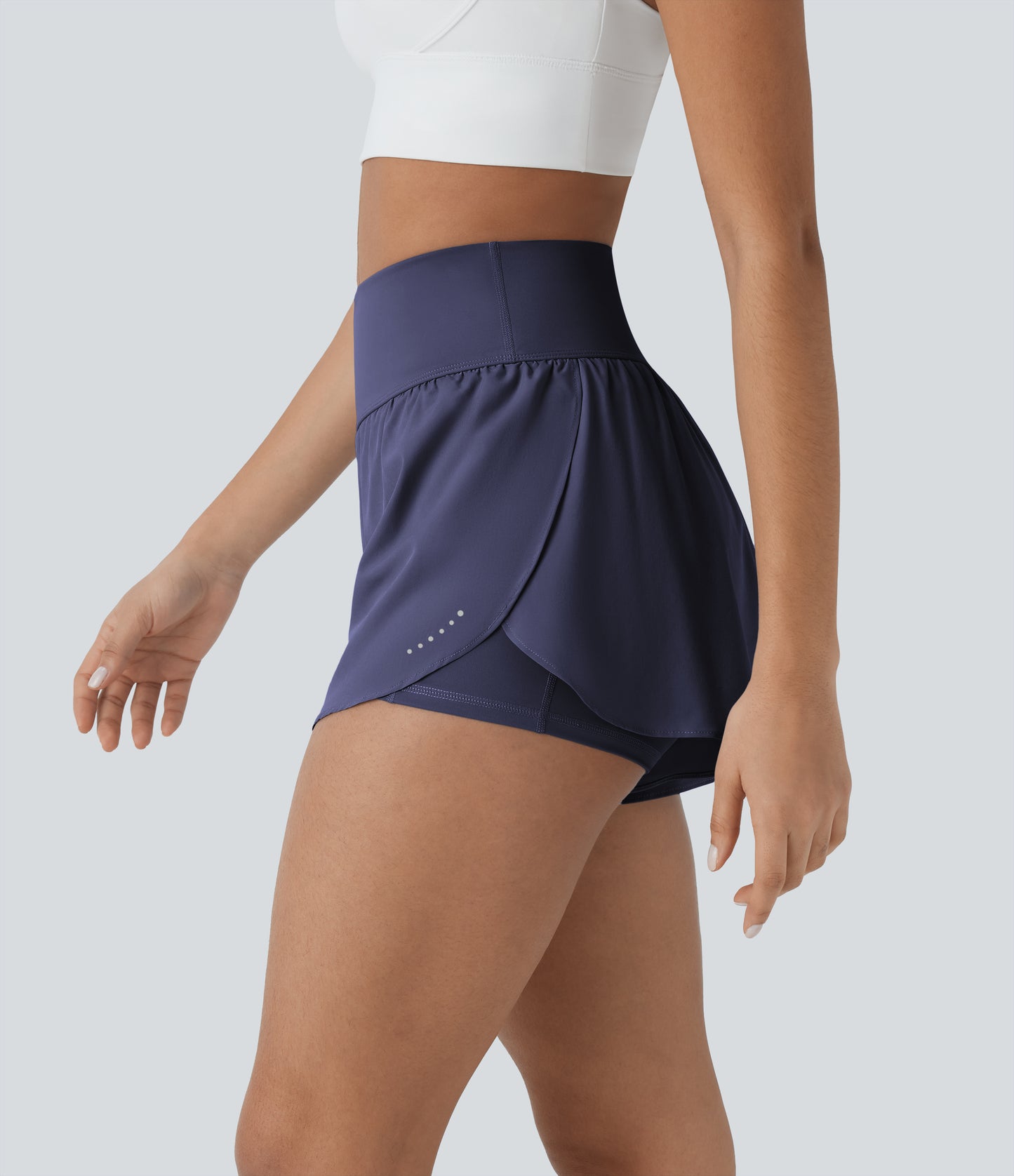 QuickDry Laufshorts mit hoher Taille, reflektierenden Punkten, überkreuztem Saum und 2-in-1-Taschen