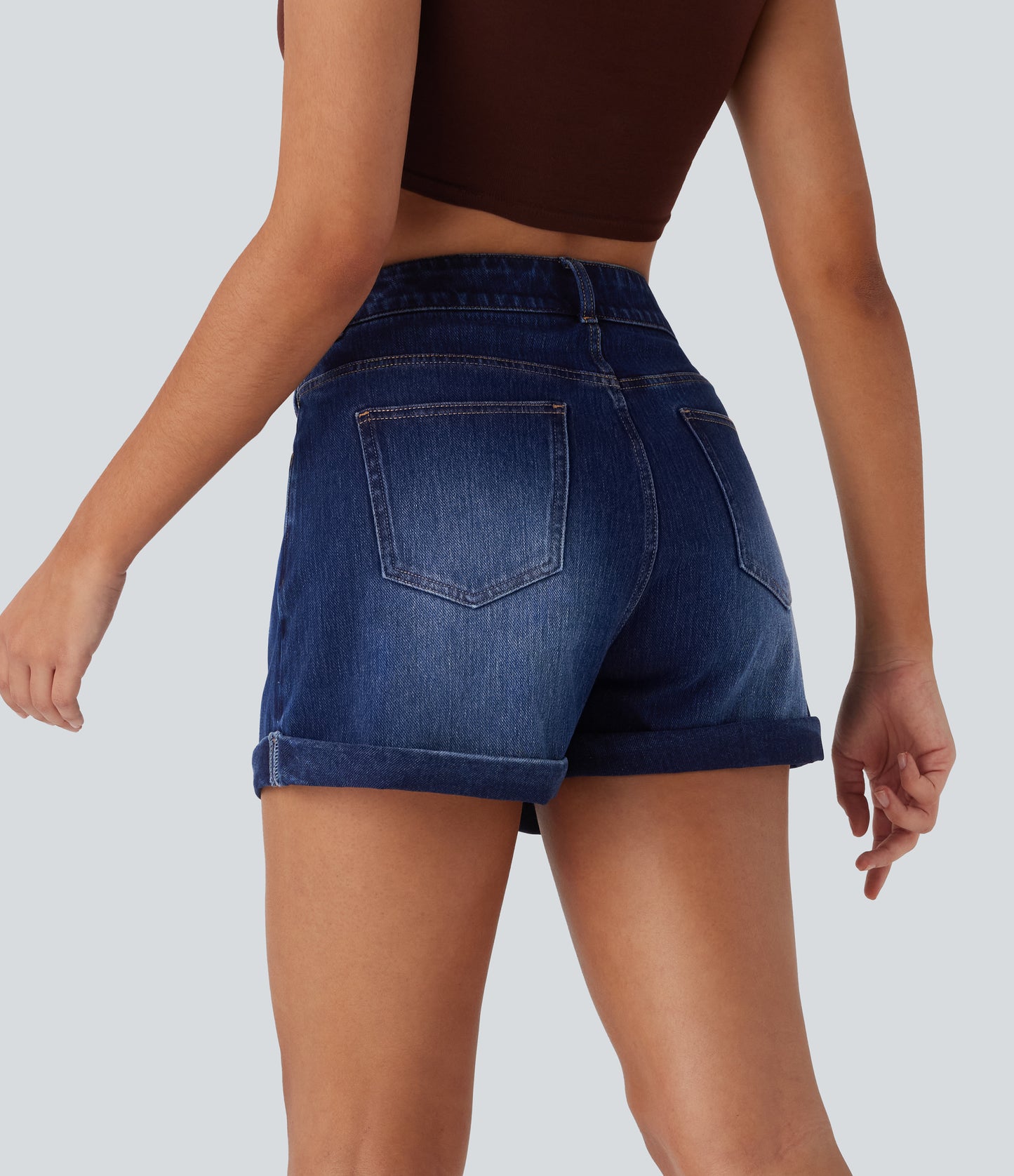 Mellomhøy midje med glidelåslommer og casual denimshorts 7,5 cm
